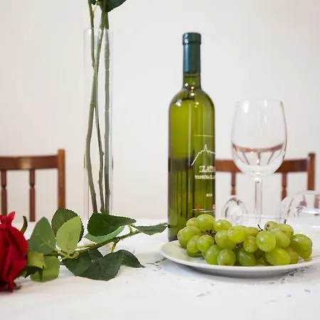 Nyaraló Mery By El-pi Tours Malinska