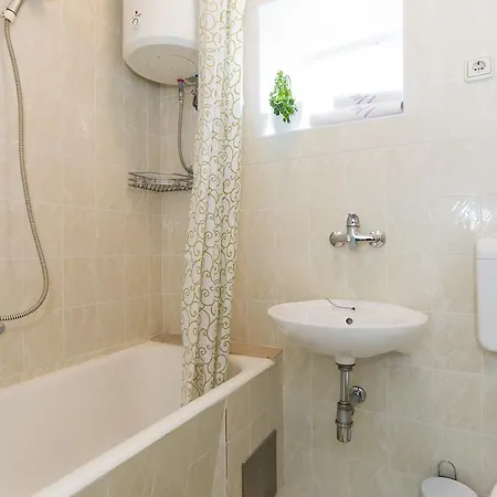 Mery By El-pi Tours Nyaraló