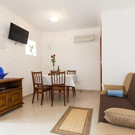 Mery By El-pi Tours Nyaraló