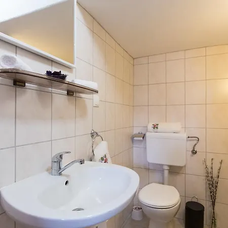 Nyaraló Mery By El-pi Tours